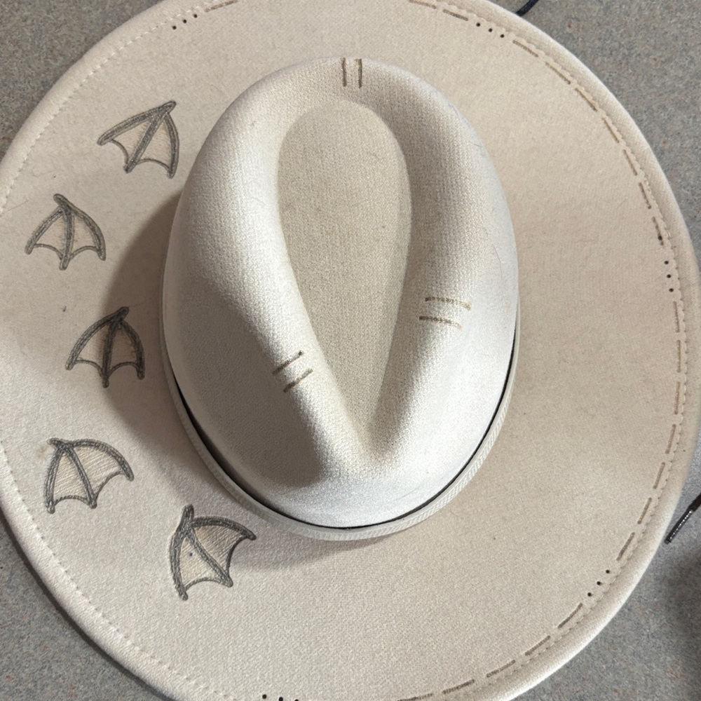 Stylish Cream Cowboy Hat